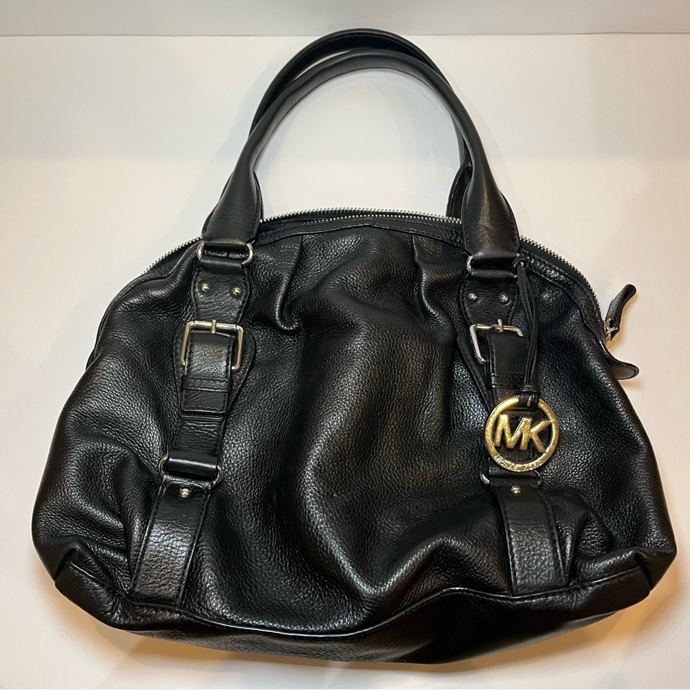 Michael Kors Black Pebble Leather Hobo Purse. Bag with Silver Hardware